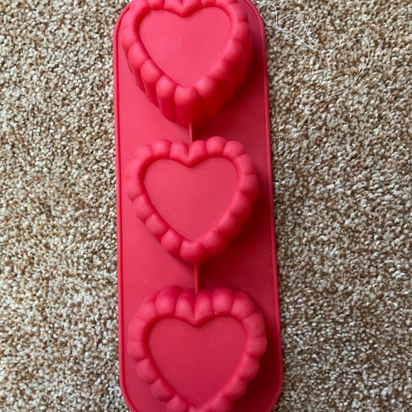 3 Silicone Red Heart Mold Valentine's Day - Picture 1 of 2